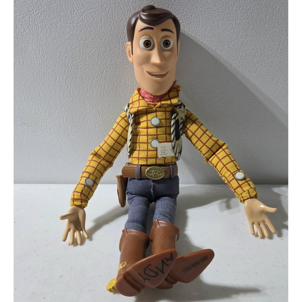 Toy Story Woody Pull-String Talking Doll 15” – Works – Disney/Pixar Sheriff READ